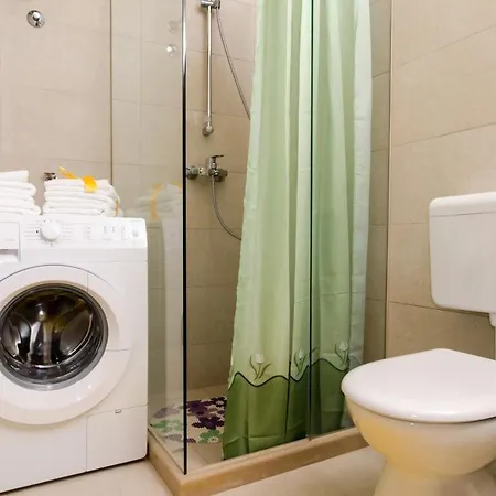 Apartman Heliva *